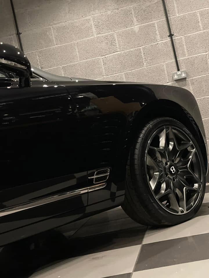 Lamborghini Urus 7 REX at TheLab — matte grey with green accents